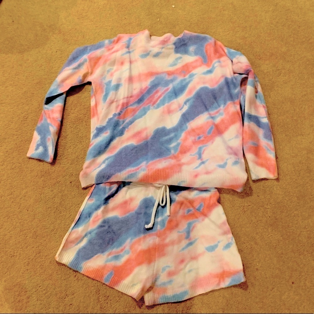 Tie dye shorts and sweater set